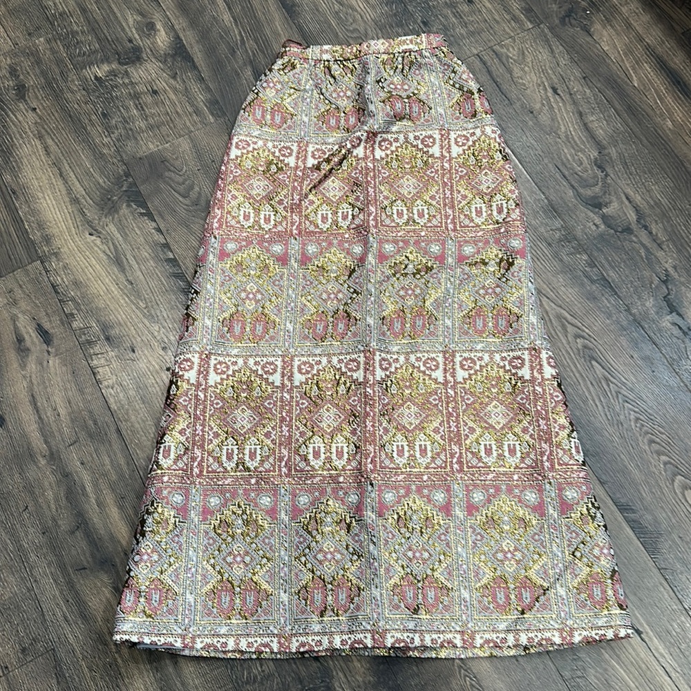 Vintage Nelly de Grab tapestry skirt, Waist measures 26 inches